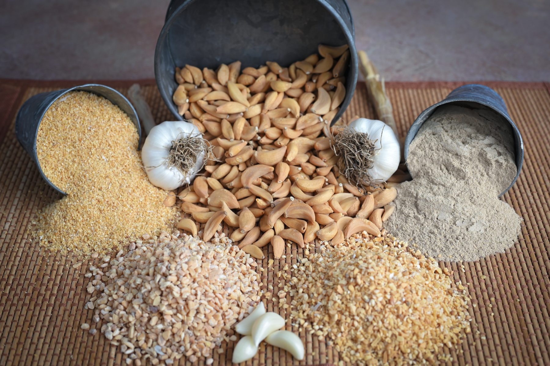 Garlic cloves, granules and powder